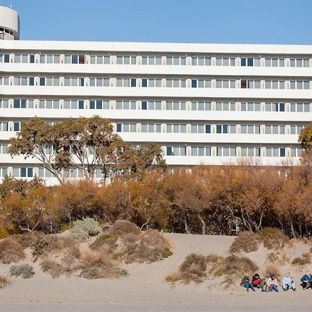Rayentray Grand Hotel Puerto Madryn Exteriör bild