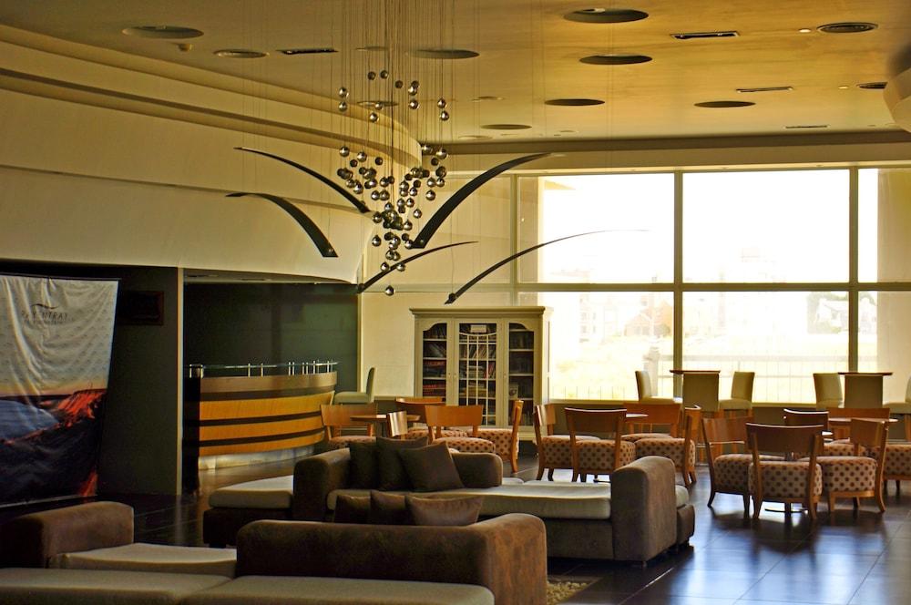 Rayentray Grand Hotel Puerto Madryn Exteriör bild