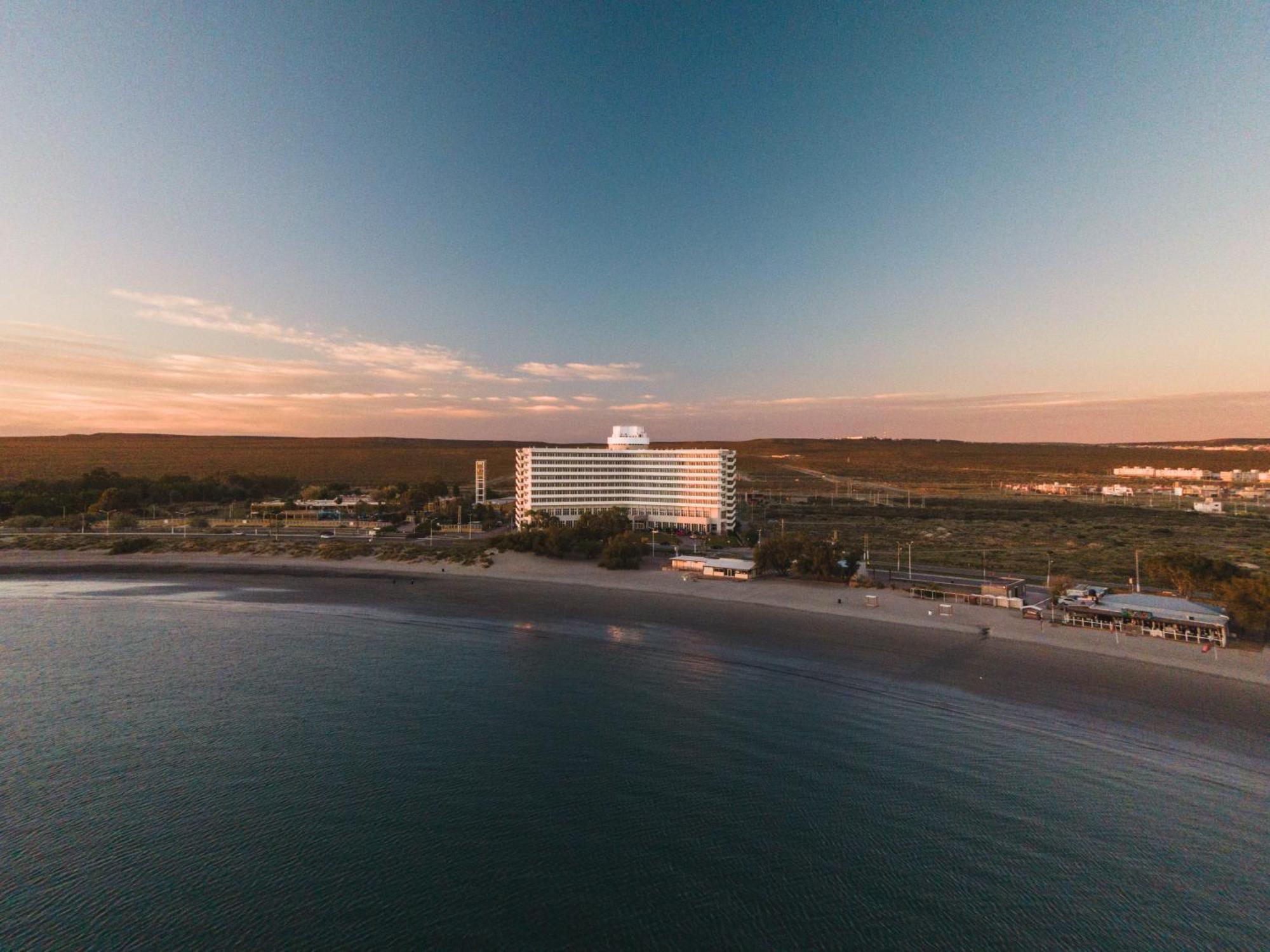 Rayentray Grand Hotel Puerto Madryn Exteriör bild