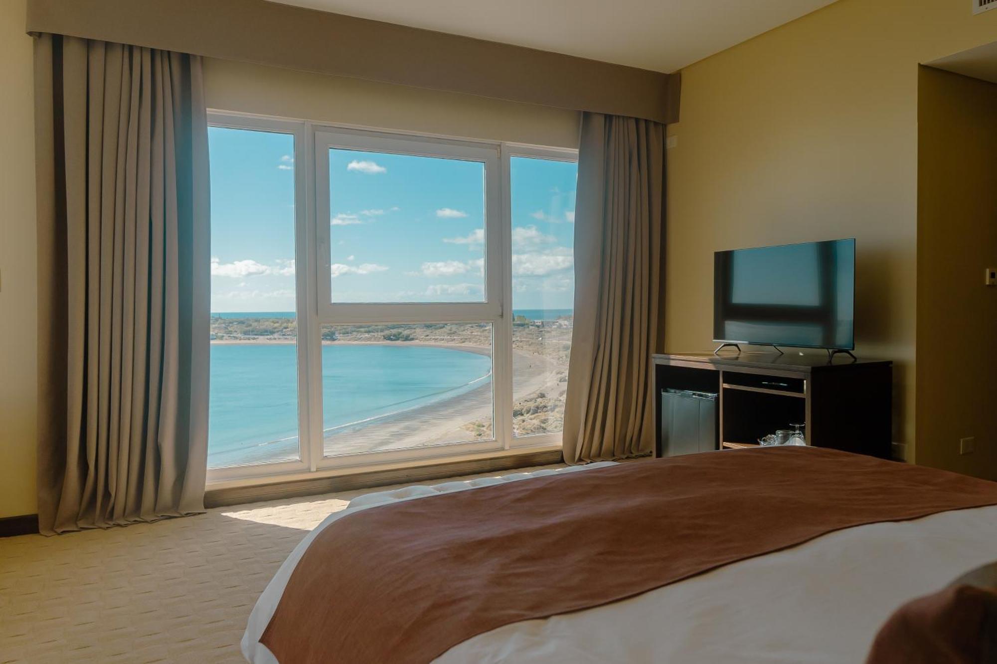 Rayentray Grand Hotel Puerto Madryn Exteriör bild
